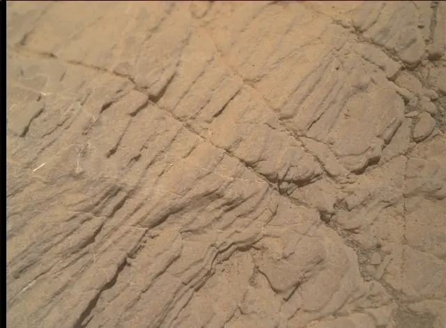 Sol 2320: Mars Hand Lens Imager (MAHLI)