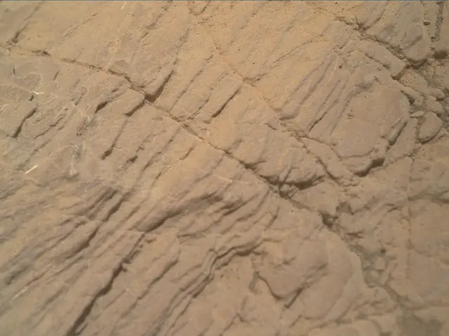 Sol 2320: Mars Hand Lens Imager (MAHLI)