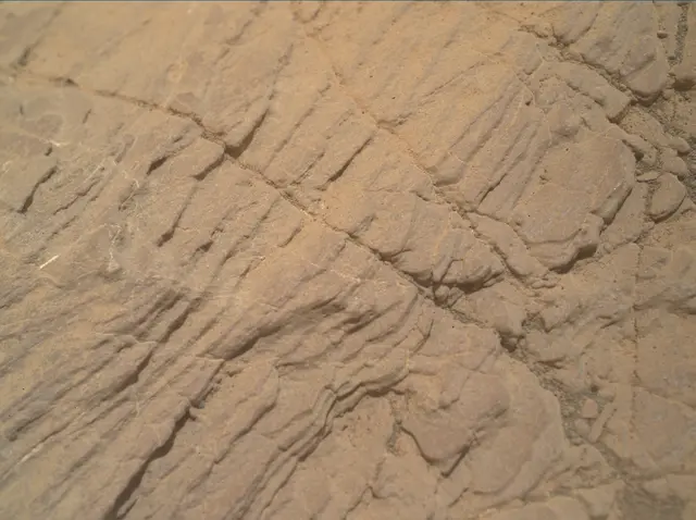 Sol 2320: Mars Hand Lens Imager (MAHLI)