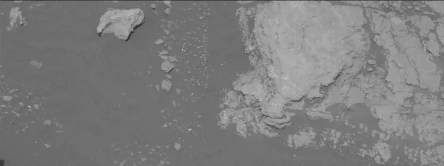 Sol 2333: Mast Camera (Mastcam)