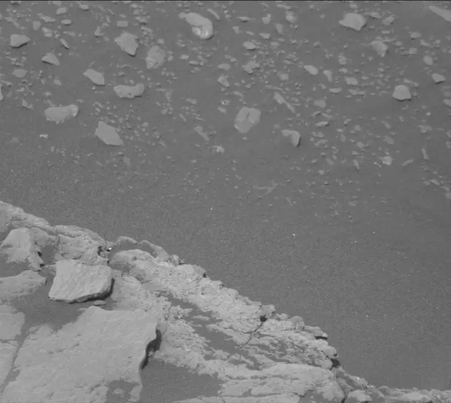 Sol 2333: Mast Camera (Mastcam)