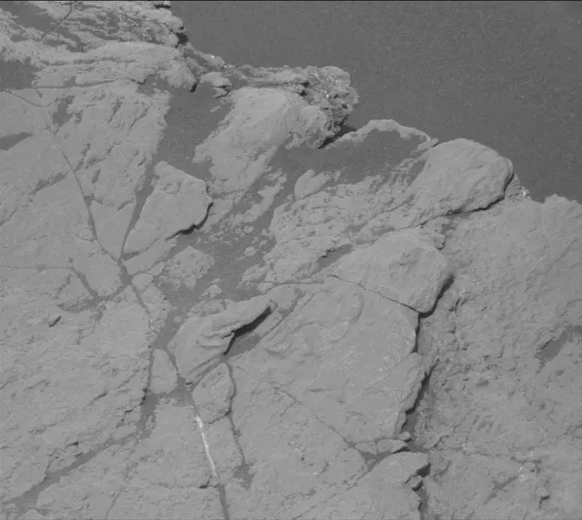 Sol 2333: Mast Camera (Mastcam)
