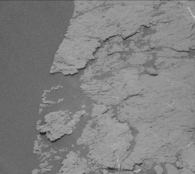 Sol 2333: Mast Camera (Mastcam)