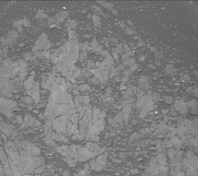 Sol 2333: Mast Camera (Mastcam)
