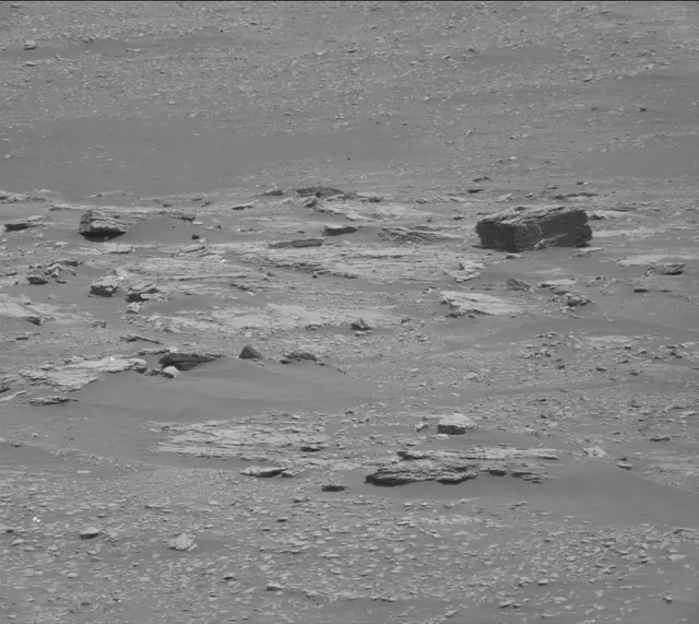 Sol 2333: Mast Camera (Mastcam)