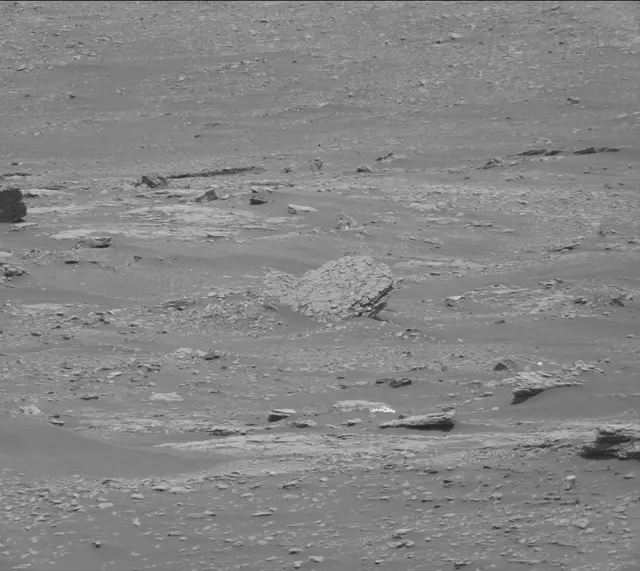 Sol 2333: Mast Camera (Mastcam)
