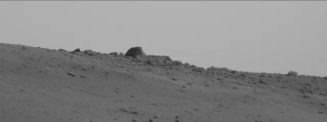 Sol 2334: Mast Camera (Mastcam)