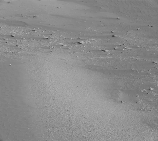 Sol 2334: Mast Camera (Mastcam)