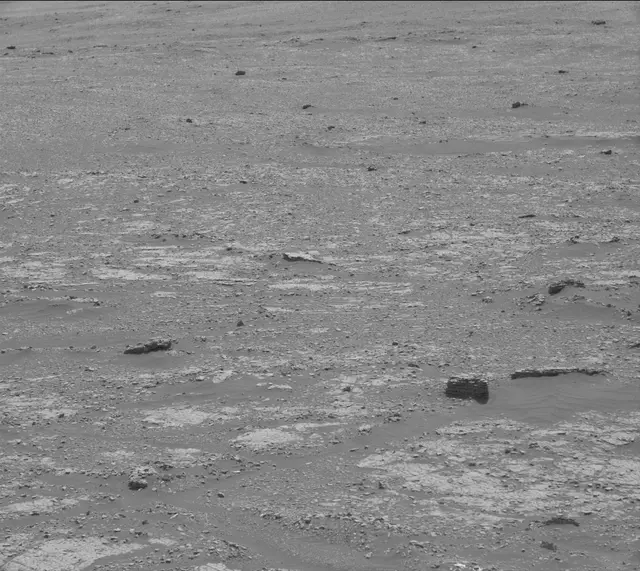 Sol 2338: Mast Camera (Mastcam)