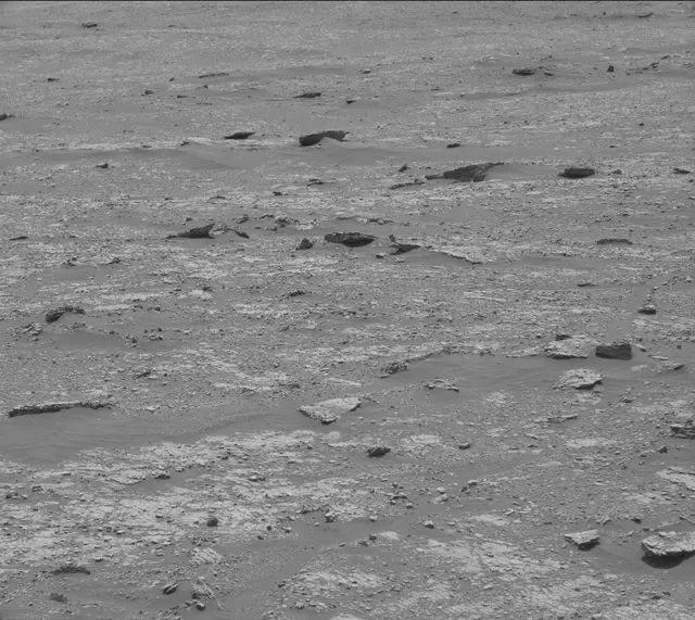 Sol 2338: Mast Camera (Mastcam)