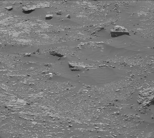 Sol 2338: Mast Camera (Mastcam)