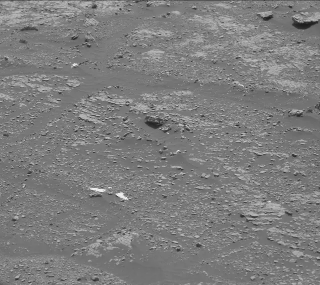 Sol 2338: Mast Camera (Mastcam)