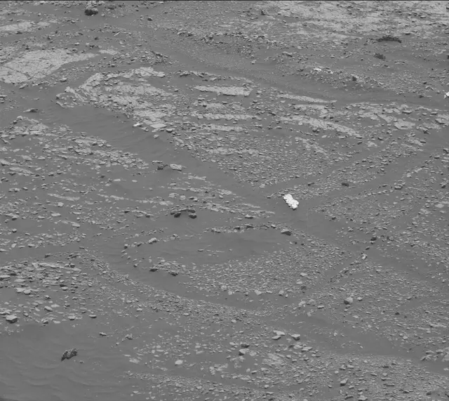 Sol 2338: Mast Camera (Mastcam)