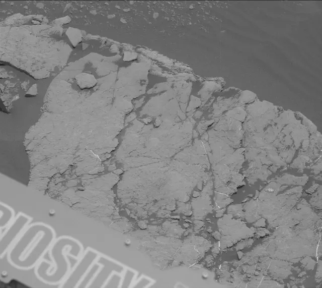 Sol 2338: Mast Camera (Mastcam)