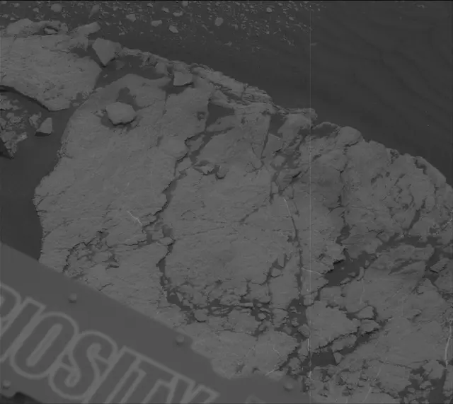 Sol 2338: Mast Camera (Mastcam)