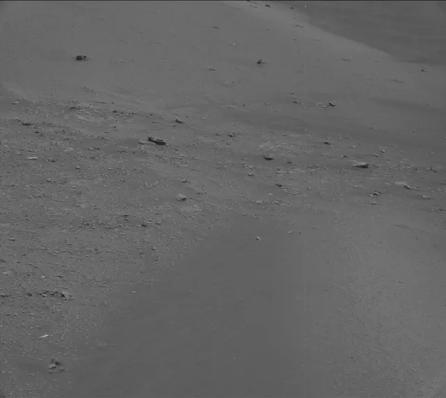 Sol 2338: Mast Camera (Mastcam)