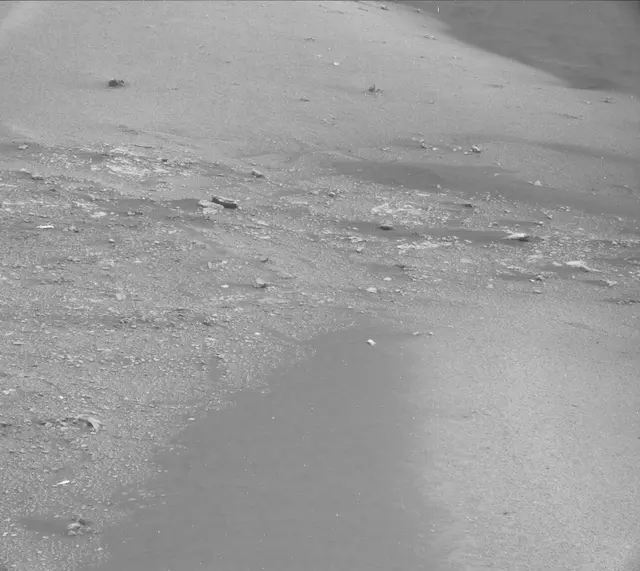 Sol 2338: Mast Camera (Mastcam)