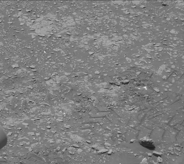 Sol 2338: Mast Camera (Mastcam)