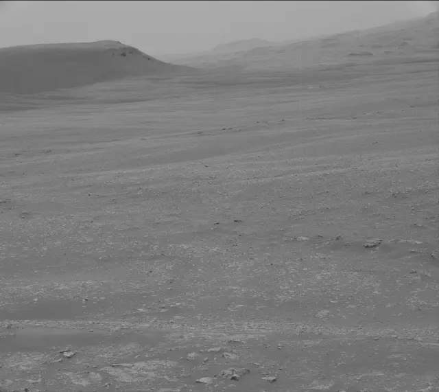 Sol 2338: Mast Camera (Mastcam)