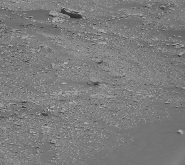 Sol 2338: Mast Camera (Mastcam)
