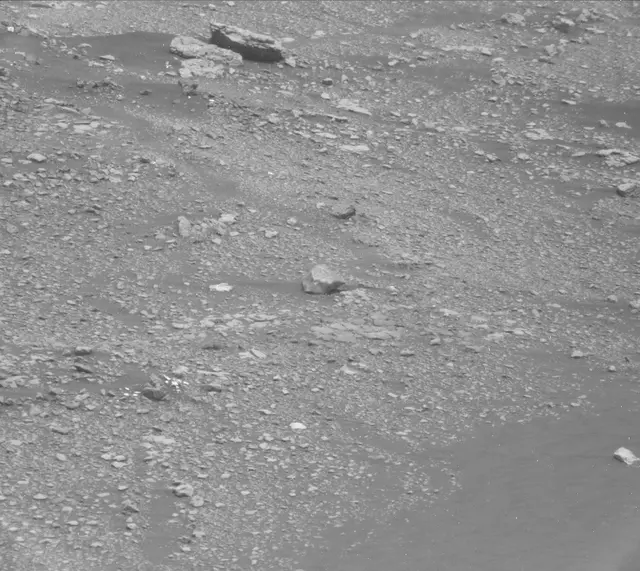 Sol 2338: Mast Camera (Mastcam)