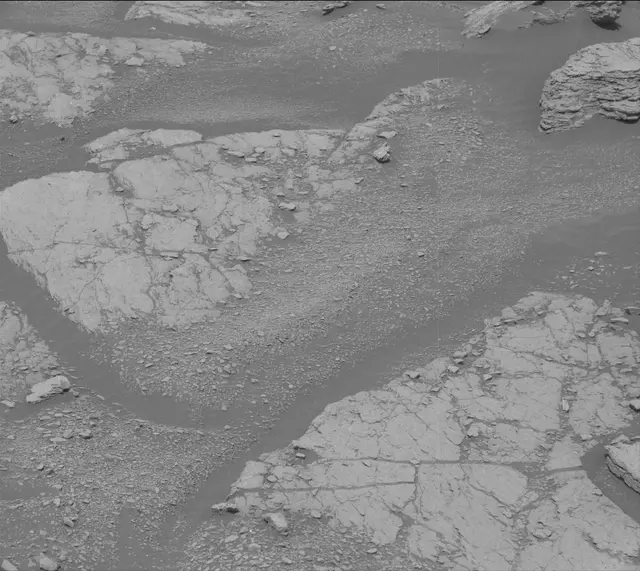 Sol 2339: Mast Camera (Mastcam)