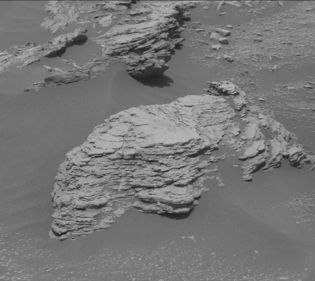 Sol 2339: Mast Camera (Mastcam)