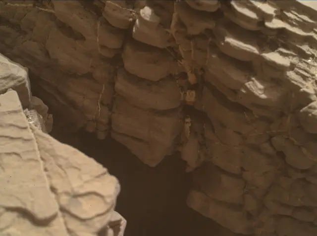 Sol 2339: Mars Hand Lens Imager (MAHLI)