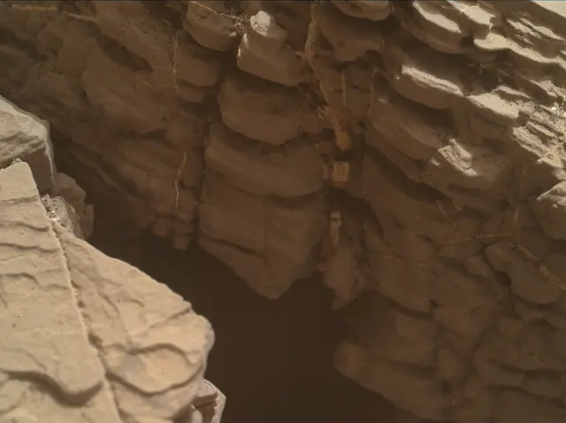 Sol 2339: Mars Hand Lens Imager (MAHLI)