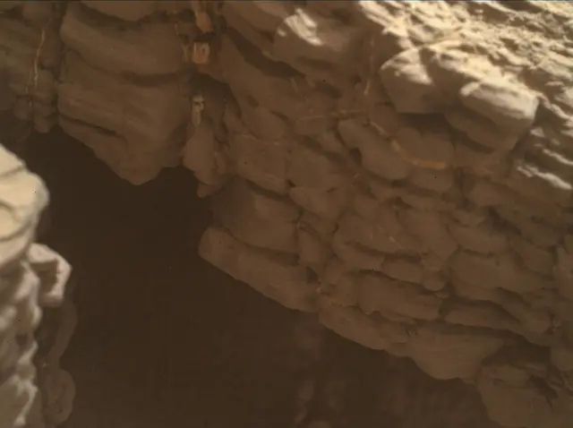 Sol 2339: Mars Hand Lens Imager (MAHLI)