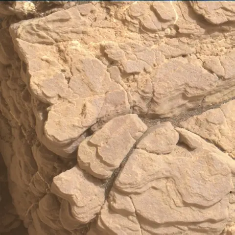 Sol 2339: Mars Hand Lens Imager (MAHLI)