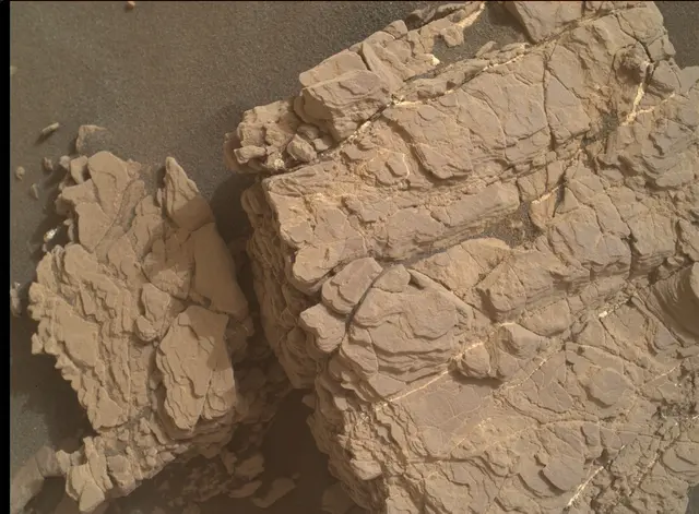 Sol 2339: Mars Hand Lens Imager (MAHLI)