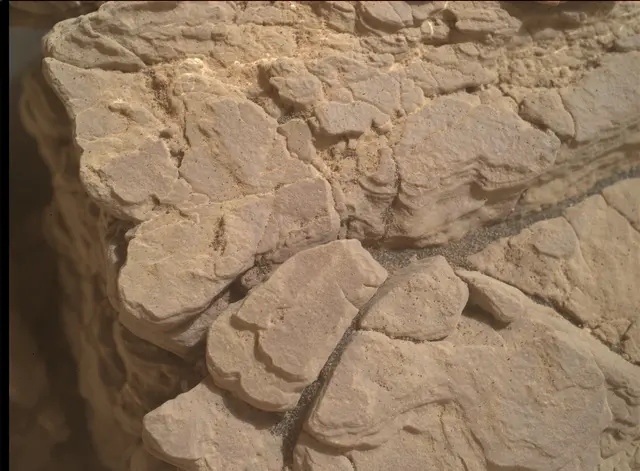 Sol 2339: Mars Hand Lens Imager (MAHLI)