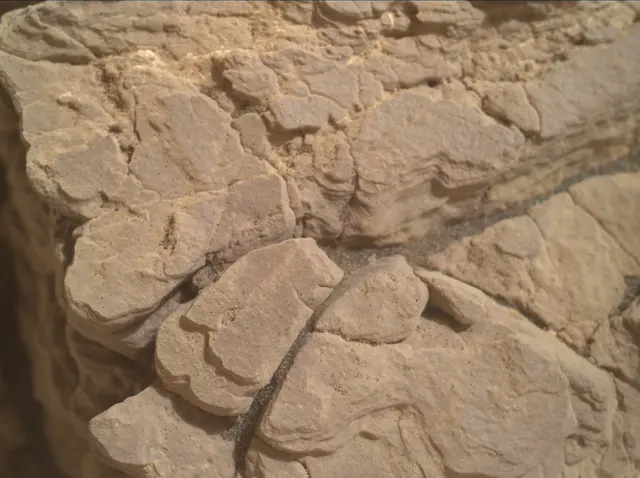 Sol 2339: Mars Hand Lens Imager (MAHLI)