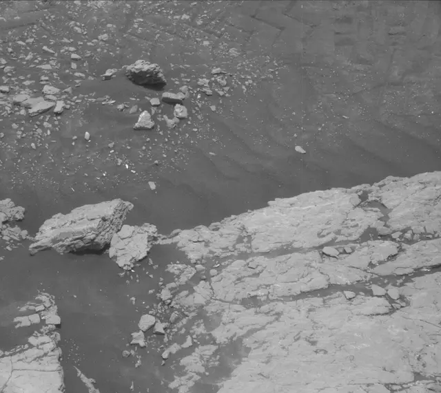 Sol 2347: Mast Camera (Mastcam)