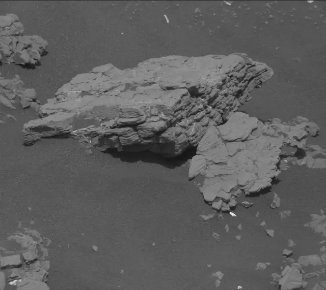 Sol 2347: Mast Camera (Mastcam)