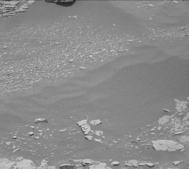 Sol 2348: Mast Camera (Mastcam)