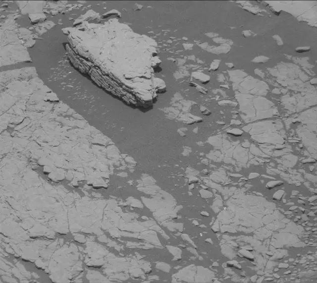 Sol 2348: Mast Camera (Mastcam)