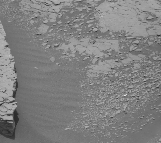 Sol 2348: Mast Camera (Mastcam)