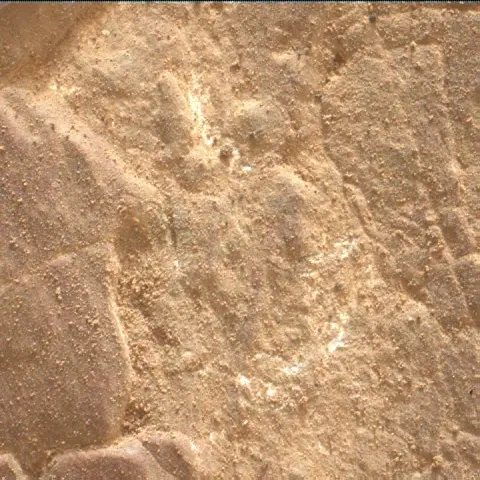 Sol 2349: Mars Hand Lens Imager (MAHLI)