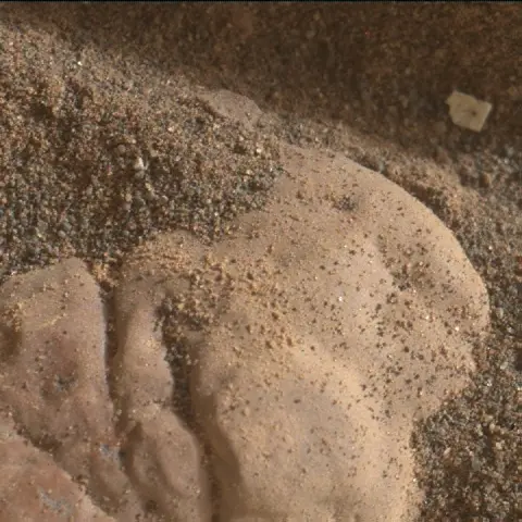 Sol 2349: Mars Hand Lens Imager (MAHLI)