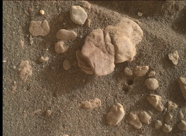 Sol 2349: Mars Hand Lens Imager (MAHLI)