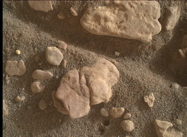Sol 2349: Mars Hand Lens Imager (MAHLI)