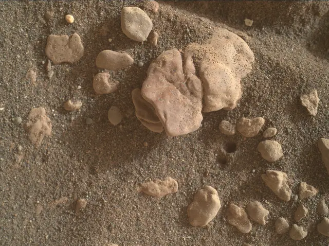 Sol 2349: Mars Hand Lens Imager (MAHLI)