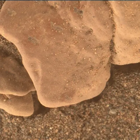 Sol 2350: Mars Hand Lens Imager (MAHLI)