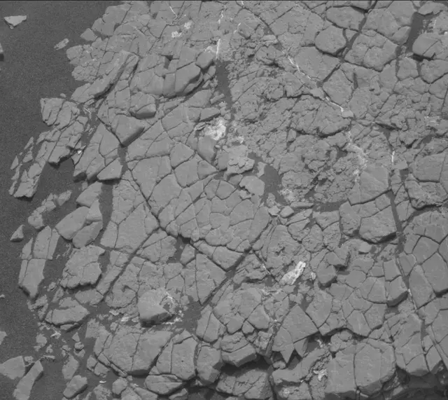 Sol 2351: Mast Camera (Mastcam)