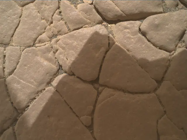 Sol 2352: Mars Hand Lens Imager (MAHLI)