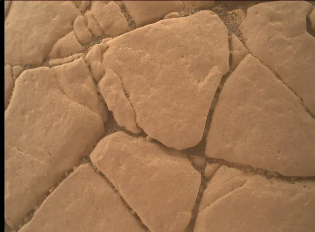 Sol 2352: Mars Hand Lens Imager (MAHLI)