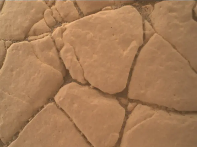 Sol 2352: Mars Hand Lens Imager (MAHLI)