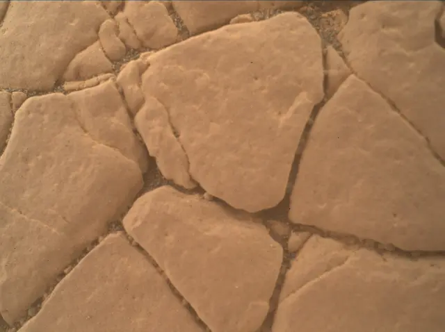 Sol 2352: Mars Hand Lens Imager (MAHLI)